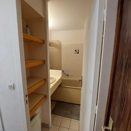 Apartment Cocoon *